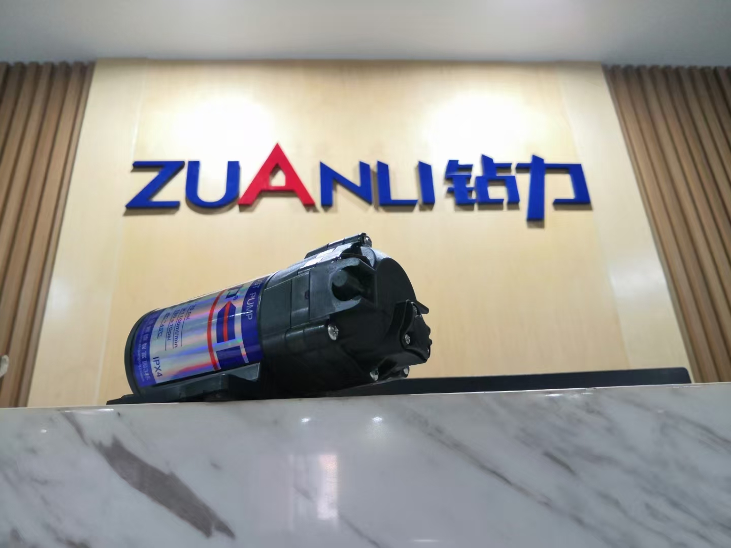 Boost Pump Performance: ความน่าเชื่อถือในการตรวจสอบสามครั้งด้วยการตรวจสอบกระแสอัจฉริยะการไหลและความดัน