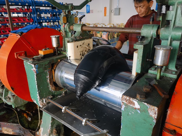 เราสามารถจัดหา oem ให้กับผู้ผลิตผลิตภัณฑ์ซิลิกอนทุกชนิด