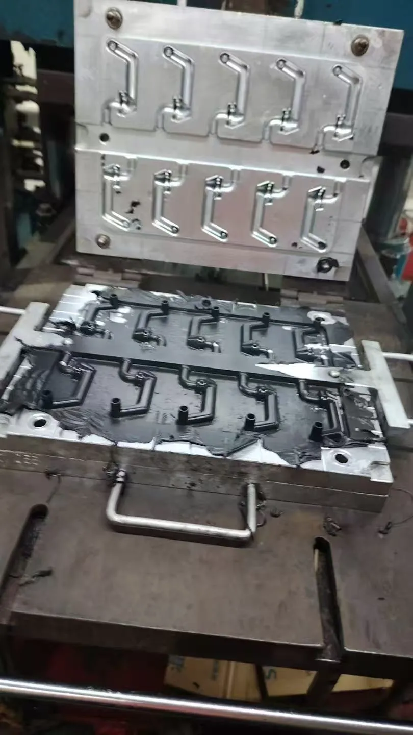 ชิ้นส่วนยางและซิลิโคน OEM ODM | อุปทานโดยตรงจากโรงงานและการปั้นแบบกำหนดเอง